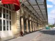  alignement de colonnes de la gare de l'est